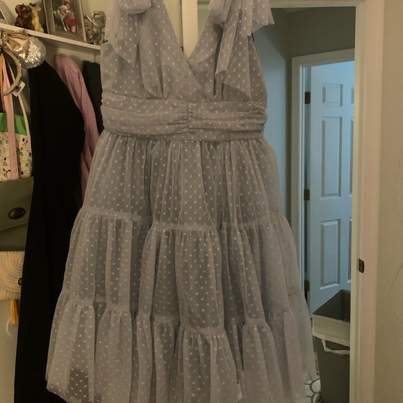 The Mint Julep Boutique gray/light blue party dress, size medium, never worn - Picture 5 of 5